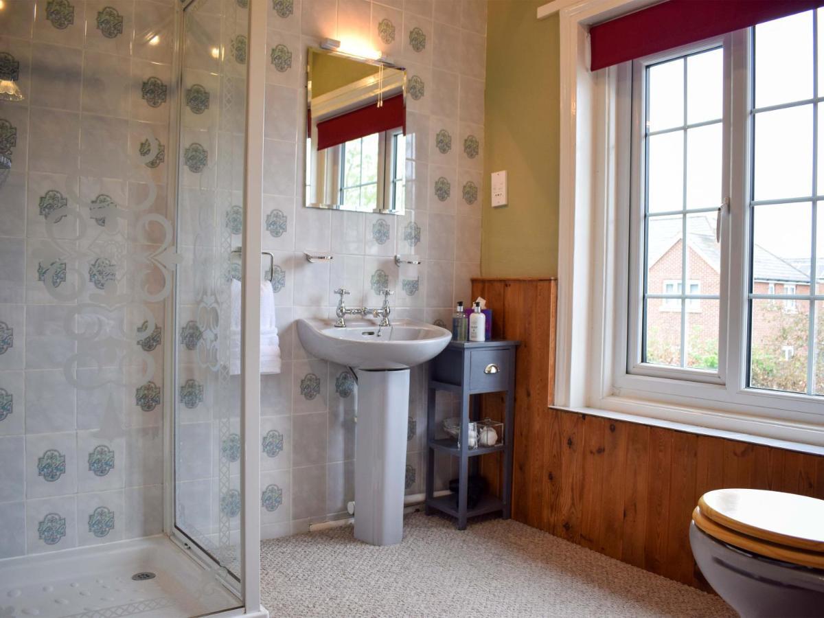 Elloe Bed & Breakfast 2*